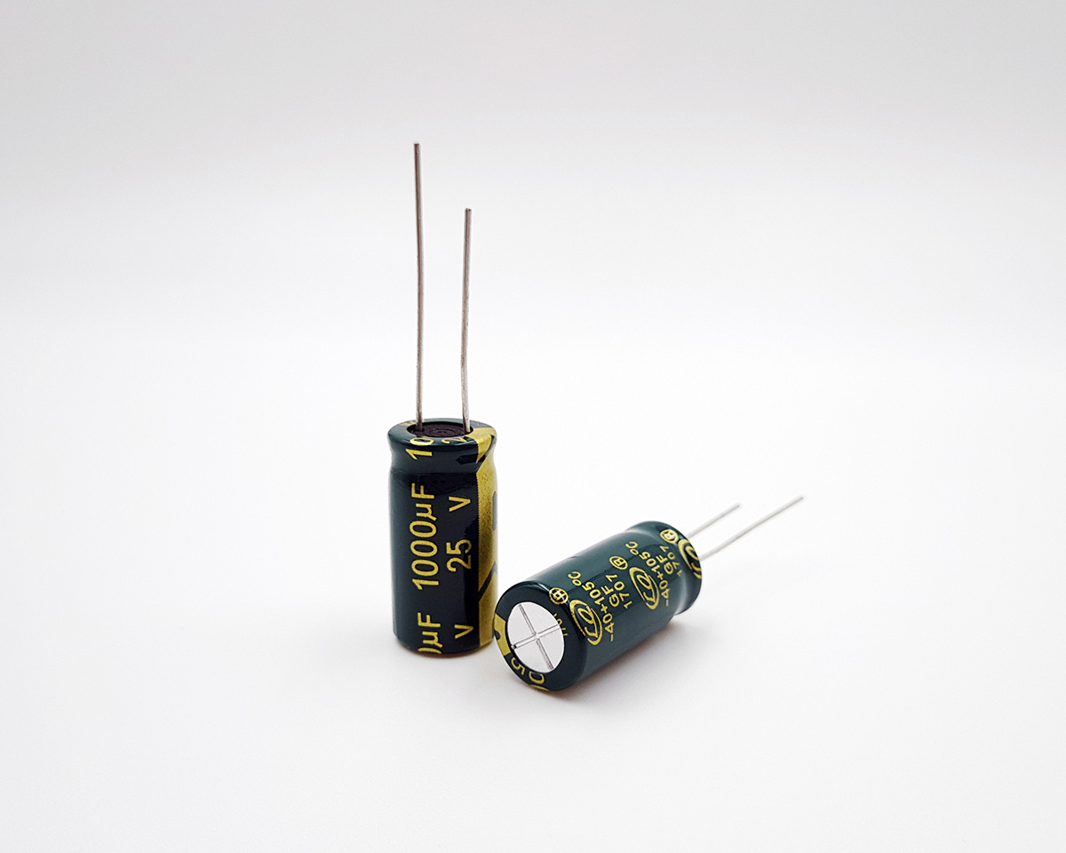 Low impedance and long life electrolytic capacitor 1000uF 25V
